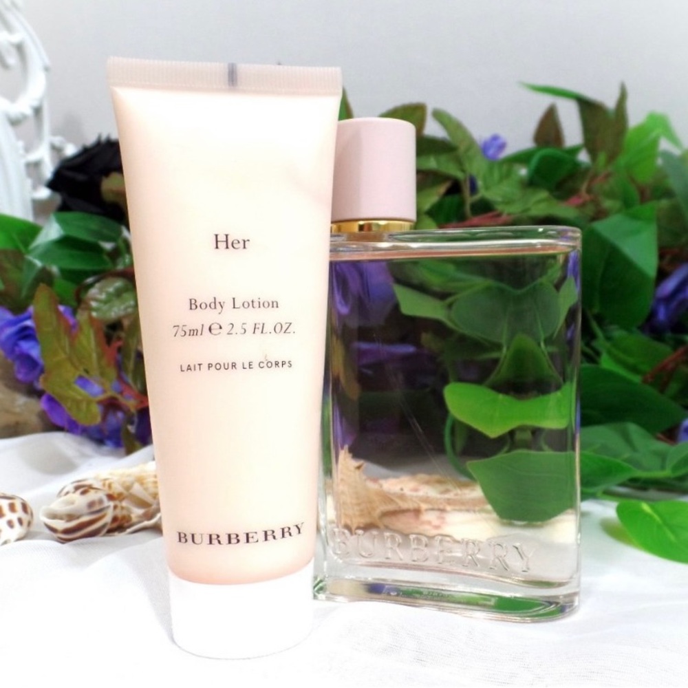 Burberry Her Eau De Parfum and lotion